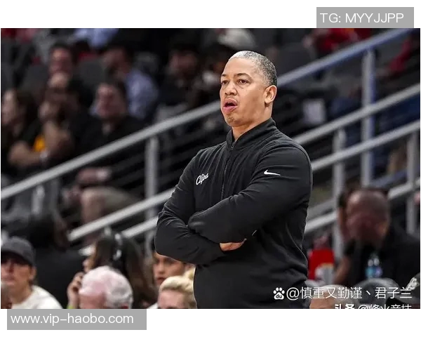 泰伦卢执教骑士期间的成功秘诀与球员关系密切的深度分析