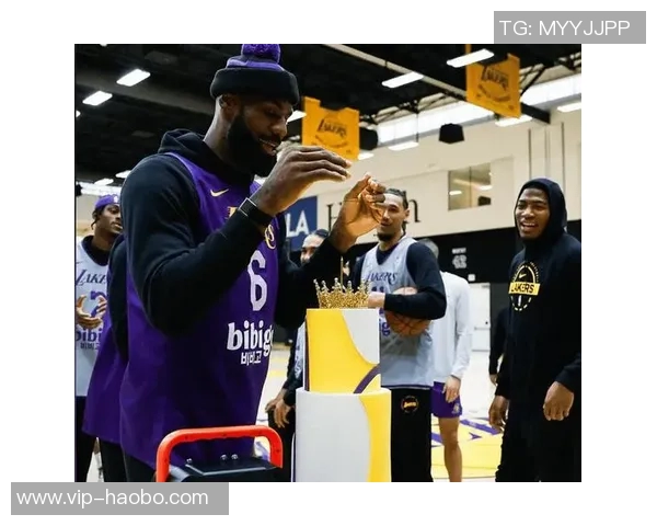 东詹独自带队表现惊艳湖人净效率数据揭示其重要性